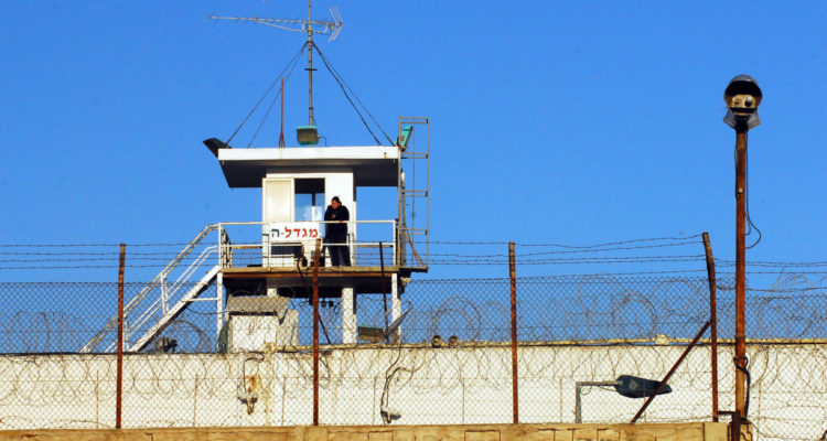 Palestinian terrorist prisoners continue academic studies, despite Israeli prohibition