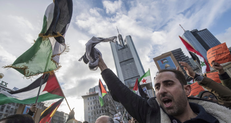 Pro-Palestinian protesters in Germany chant antisemitic slogans, assault journalists and police