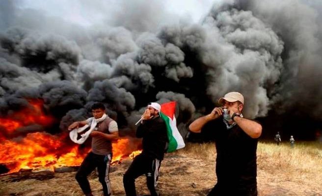 Gaza border erupts: 13,000 rioters, 3 deaths reported; Israel strikes Hamas positions