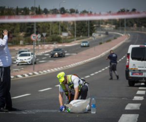 Israeli police at the scene of a car crash. (illustrative) (Flash90)