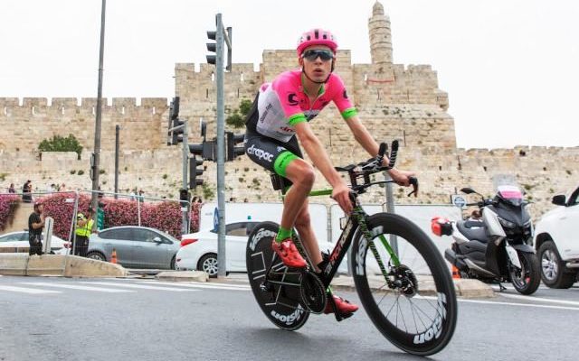 History in Israel as Giro d’Italia’s Big Start rolls off in Jerusalem