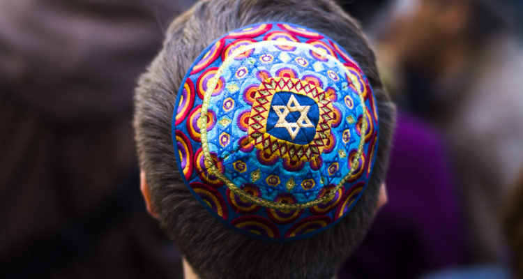 German anti-Semitism official cautions on wearing Jewish skullcaps