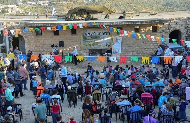 Israelis return to evacuated Samaria community, marking 13 years since disengagement