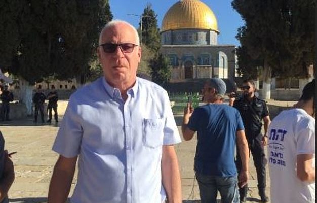 After three-year ban, Israeli lawmakers renew visits to Temple Mount