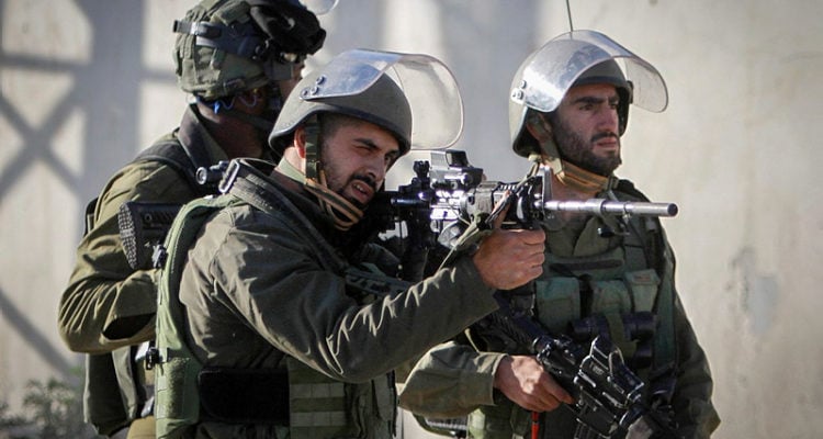 IDF soldiers eliminate pipe bomb-tossing terrorist in Samaria