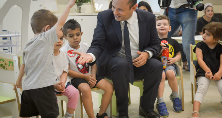 Prime Minister Bennett’s COVID policy: ‘I want parents to fight with each other’
