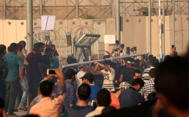 Rewarding terror? Israel to admit Gazan workers despite border riots