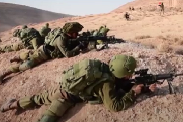 IDF soldiers in a military drill in the north. (screenshot)