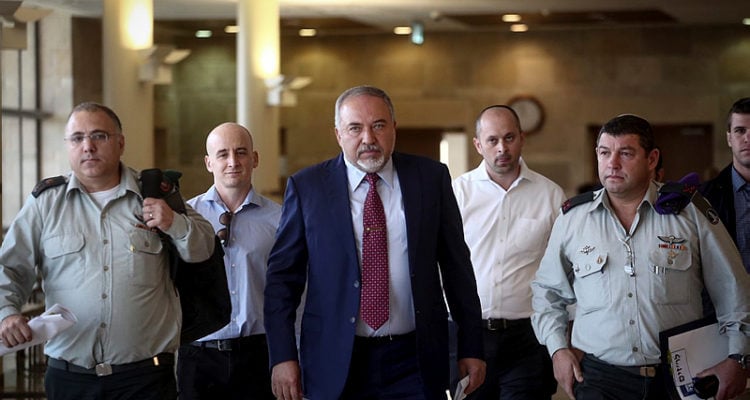 Defense Minister: Israel is on its way to war