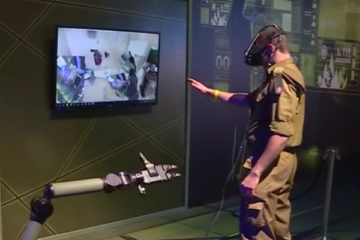 The IDF showcases virtual reality technology. (screenshot)