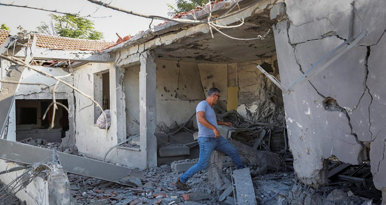 One dead, 85 injured as Gaza rocket fire rains down
