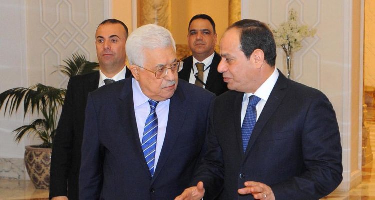Arabic daily: Egyptian president talks Abbas into Israeli-Hamas ceasefire