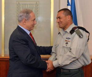 Israeli Prime Minister Benjamin Netanyahu and Maj. Gen. Eyal Zamir. (Haim Zach/GPO)