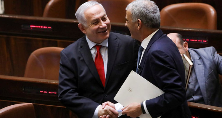 Netanyahu makes last-ditch attempt to stave off early elections