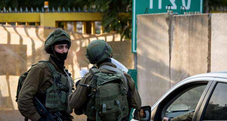 Altos funcionarios de las FDI se dirigen a Rusia para enfrentar la amenaza del túnel de Hezbolá