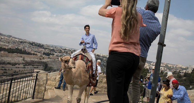 Israel welcomes record-breaking 4.1 million tourists in 2018