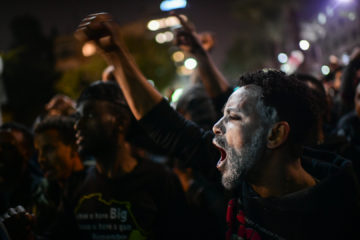 Ethiopian-Israelis protest police in Tel Aviv. (Tomer Neuberg/Flash90)