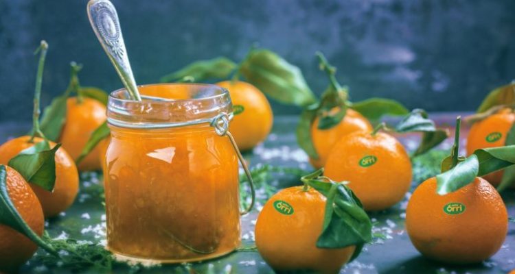 North America loves easy-peeling Israeli mandarin oranges