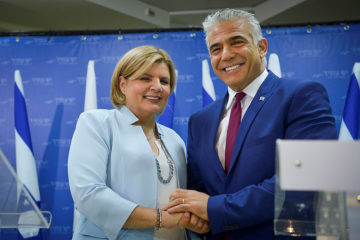 Yair Lapid welcomes Orna Barbivai to Yesh Atid.