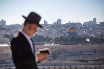 Orthodox Jew Temple Mount