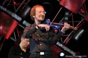 The Orchestra's violinist Mik Kaminski