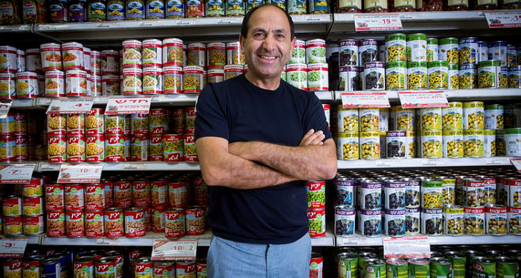 Abbas bans Israel’s peace-promoting supermarket king from coexistence meeting