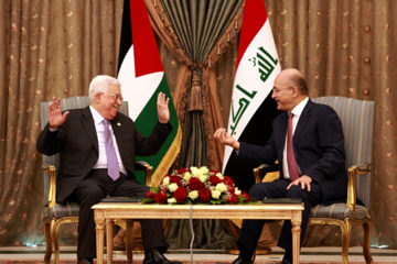 Iraqi President Barham Salih, right, and Palestinian President Mahmoud Abbas. (AP Photo/Hadi Mizban)