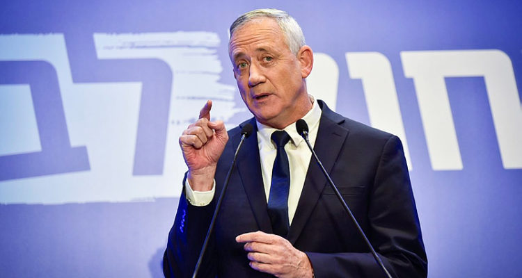 Palestinian leadership rooting for Benny Gantz due to ‘political inexperience’