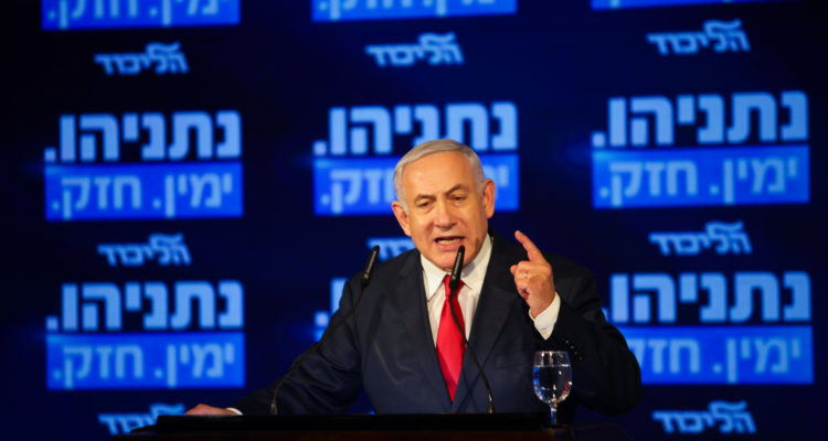 Netanyahu launches campaign with fiery solo address