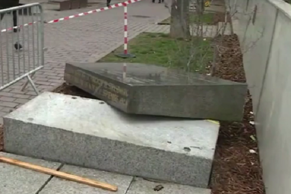 Anti-Semitic vandals deface memorial to French synagogue destroyed by Nazis
