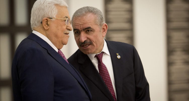 Abbas swears in new government, hostile to Hamas