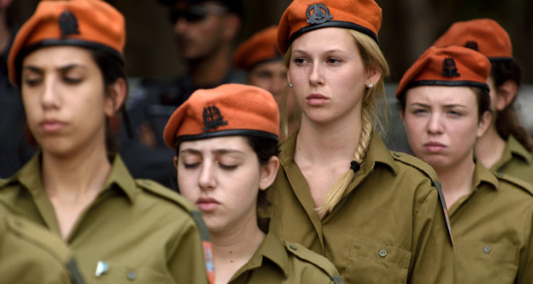 Muslim woman braves threats to serve in IDF infantry battalion