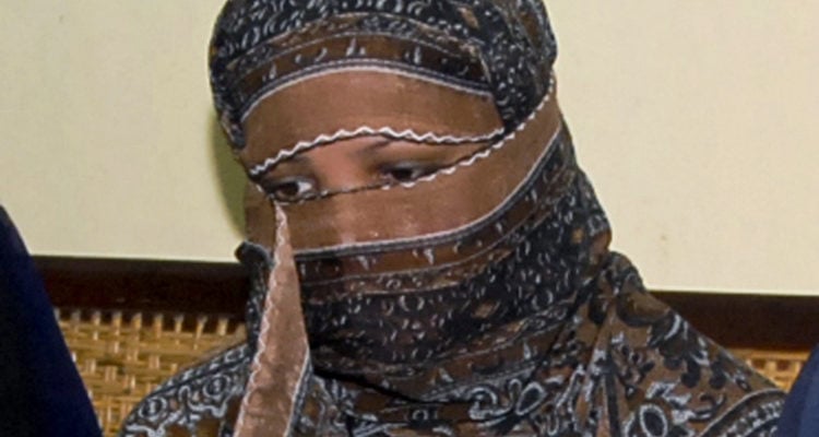 Devout Christian woman facing death penalty spirited out of Pakistan