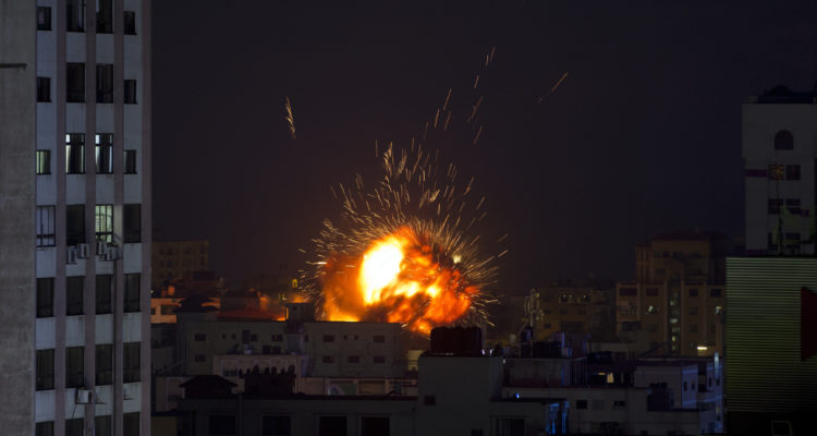Israel hits Gaza terror sites after incendiary balloon attacks