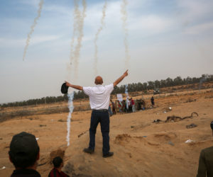 Palestinians riot near the border with Israel. (Abed Rahim Khatib/Flash90)