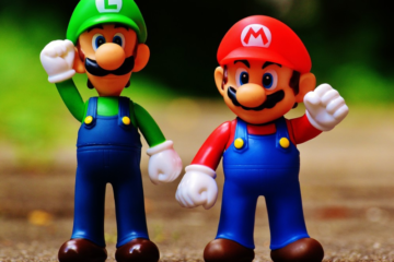 Luigi and Mario Nintendo figures (pxhere)