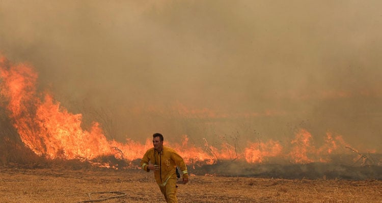 Israel battles fires as heat wave sparks extreme dry conditions