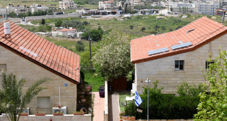 Over 1,000 new housing units in Judea and Samaria get government go-ahead