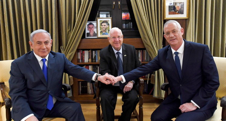 Netanyahu and Gantz talk unity at historic meeting, teams will meet
