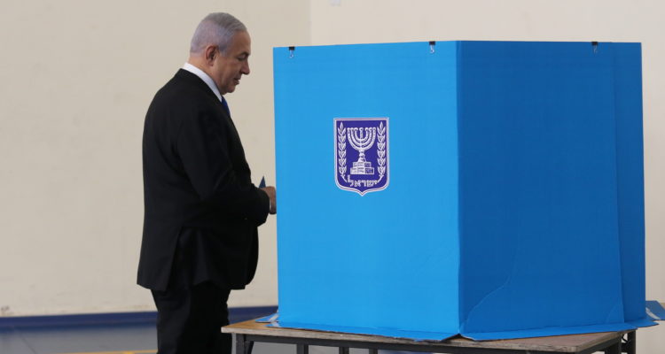 Final vote tally gives Likud 32nd seat, one behind Blue and White