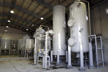 Arak heavy water production