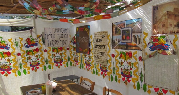 Palestinians quietly visit Israeli Sukkah in Samaria to discuss alternative paths to peace