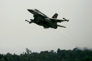 An Israeli F-16