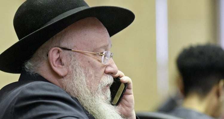 Holy hotline: Israeli rabbis set up 24-hour call center for families of terminally ill