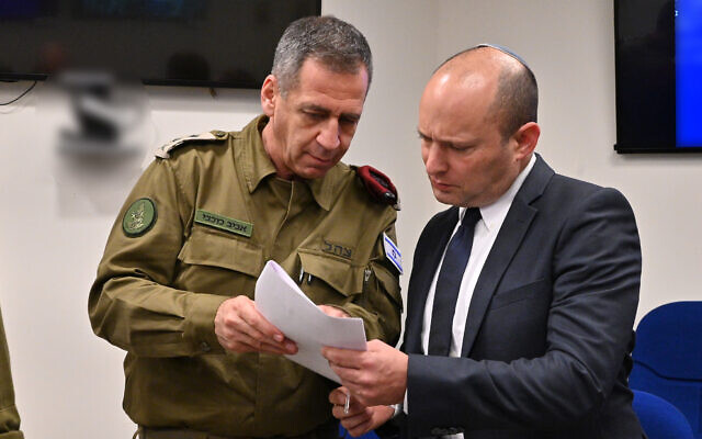 Israeli defense minister OKs IDF’s ‘Momentum’ plan