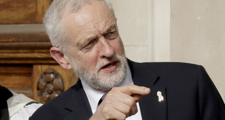 ‘Anti-Semite’ Corbyn’s statements ‘dishonest, dangerous,’ warns former UK chief rabbi