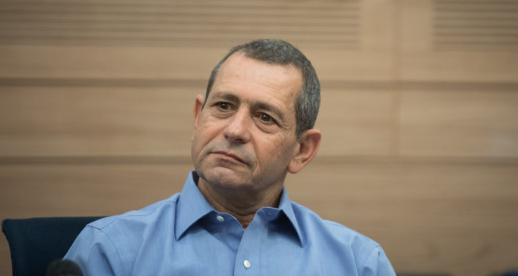 Shin Bet chief: Don’t help Hamas while punishing PA