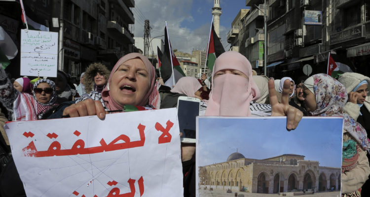Thousands in Jordan protest Trump peace plan