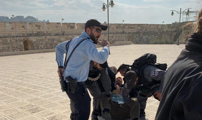 Israeli police arrest former Knesset member on Temple Mount for ‘suspected praying’