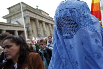 A woman wears a burqa in Berlin.